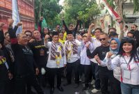 Ribuan massa pendukung antarkan Bonie Laksmana dan Bagus Rizki Dinarwan daftar ke KPU Kota Madiun, Kamis (29/8/2024) sore.