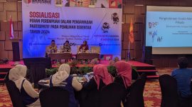 Bawaslu Kota Madiun gelar sosialisasi peran perempuan dalam pengawasan partisipatif pada pemilihan serentak tahun 2024 di Hotel Aston, Sabtu (31/8/2024).