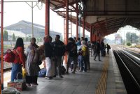 Lonjakan penumpang KA di stasiun Madiun, Jumat (13/9/2024). Foto: Humas KAI Daop 7