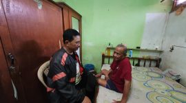 Calon Wali Kota Madiun nomor urut 2, Maidi, mengunjungi lansia ngebrok dan disabilitas di Kelurahan Manisrejo, Kamis (26/9/2024).