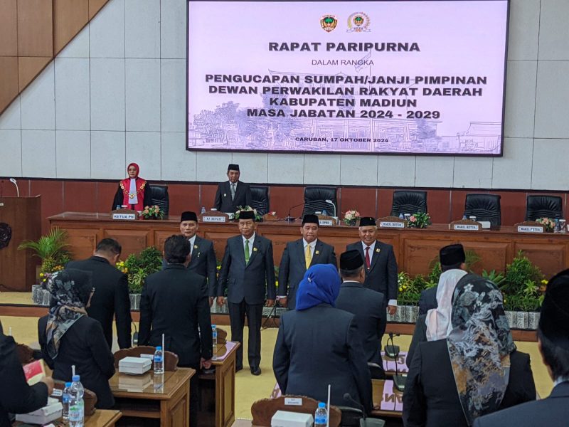 Prosesi pelantikan unsur pimpinan DPRD Kabupaten Madiun periode 2024-2029, Kamis (17/10/2024).